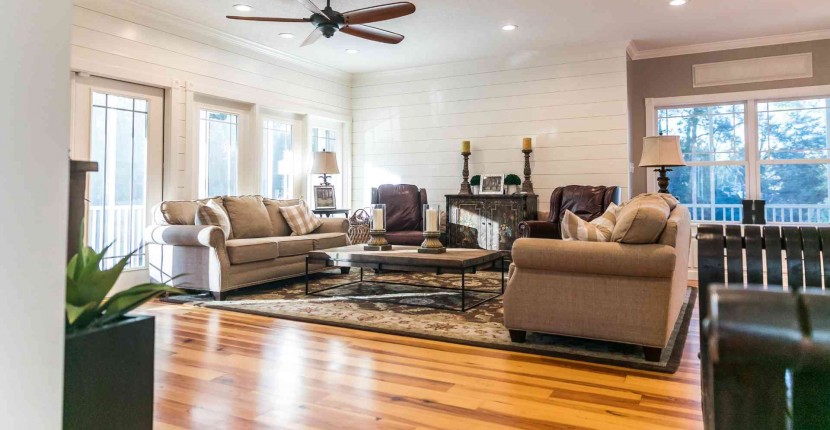 Grenen vloeren schuren en oliën